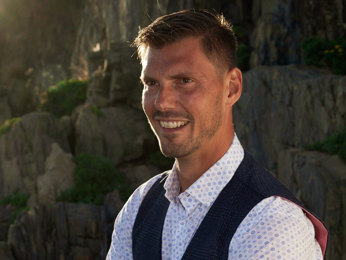 Present yourself with a more personal headshot